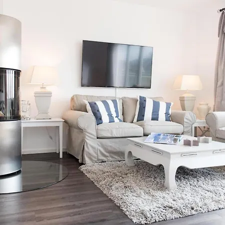 Moewenblick Apartman *