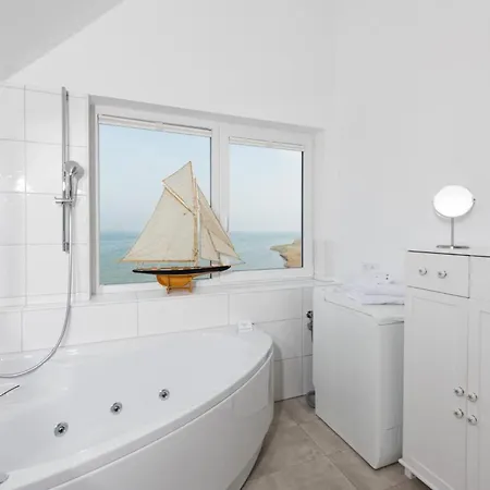 Moewenblick Apartman *